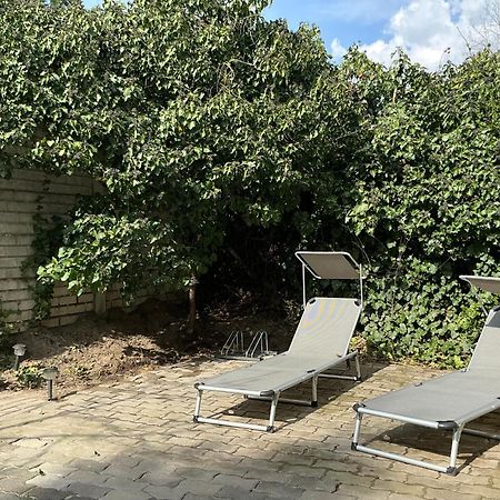Apartamento Pitypang Lak Szigetmonostor Exterior foto
